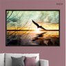 quadro_decorativo_passaro_voando_sobre_o_rio_ao_entardecer_flnt026_421_1_6b56049b65ad57b011260c438f699f77